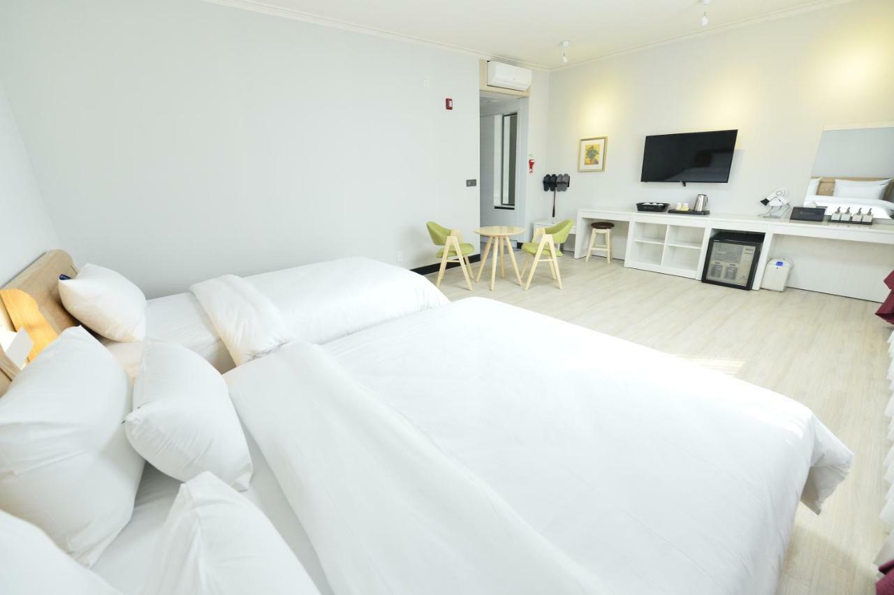 Gwangju Metropolitan City Gwangju Tourist Hotel מראה חיצוני תמונה