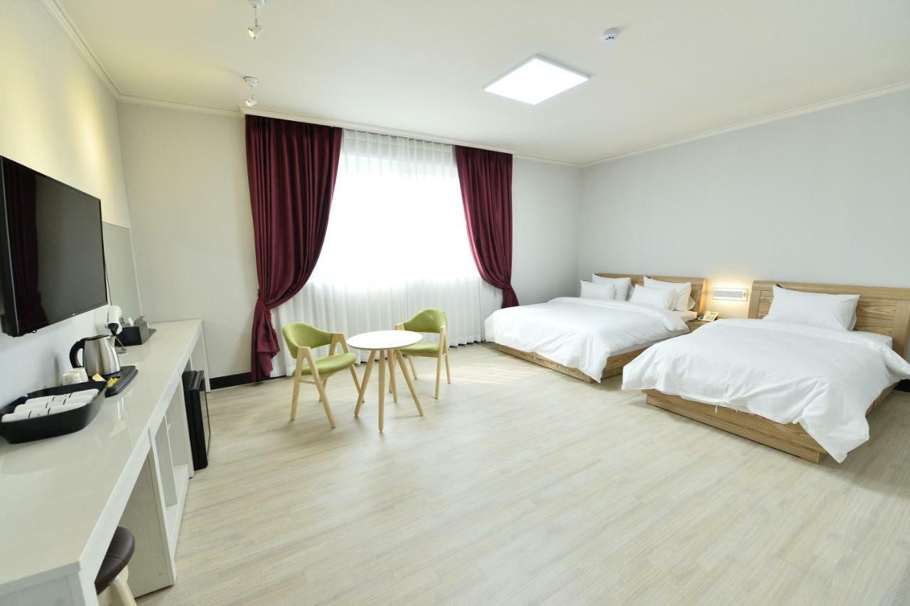 Gwangju Metropolitan City Gwangju Tourist Hotel מראה חיצוני תמונה